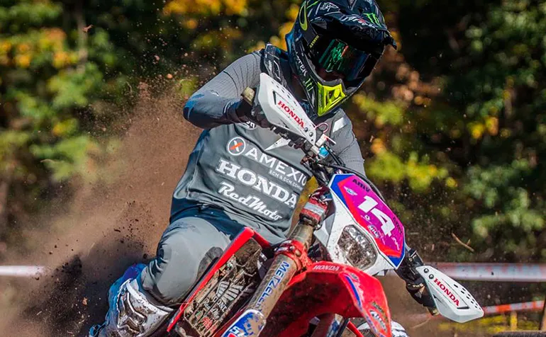 livia lancelot enduro gp honda