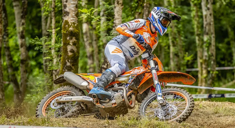 loic larrieu 890 KTM