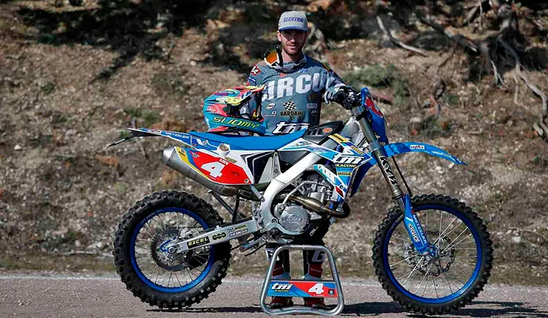 Loïc avec ses nouvelles couleurs 2019 et la TM 300 4T loic larrieu TM 300 n4