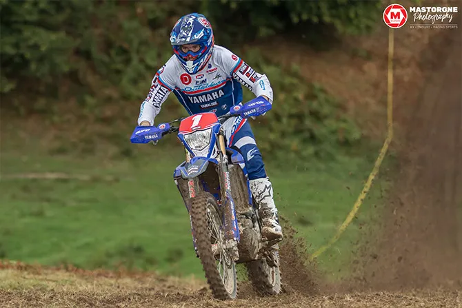 loic larrieu yamaha requista 2017 j2
