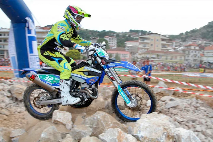 Première victoire en Mondial pour Loic Larrieu Victoire de Loic Larrieu rpilote Husaberg