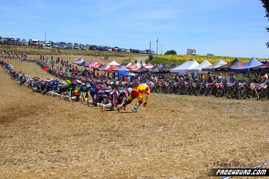 départ cross country moto