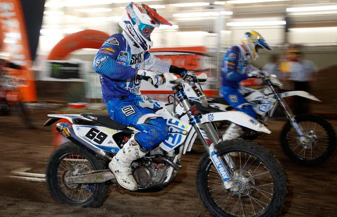 permière victoire de manche en SuperEnduro pour Mahias Bellino qui progresse du course en course dans cette discipline Mathias Bellino