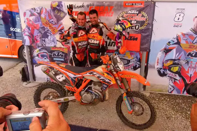 Nambotin et Méo il y a quelques minutes en Grèce - Photo :WEC Maxxis FIM World Enduro Championship