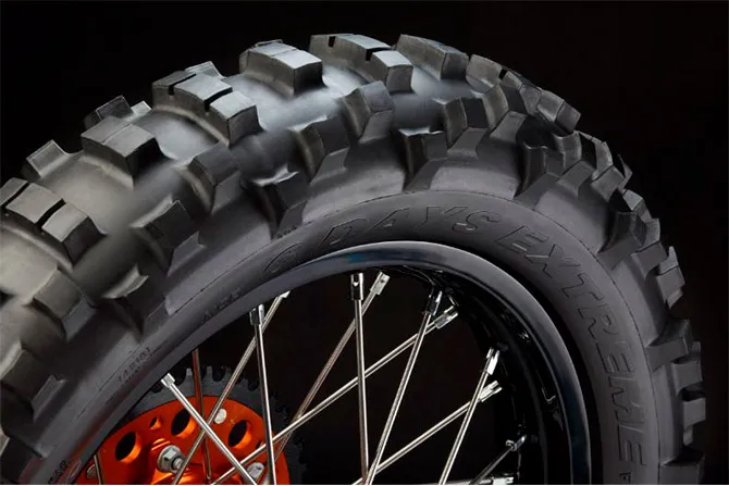metzeler MCE 6 Days Extreme promo
