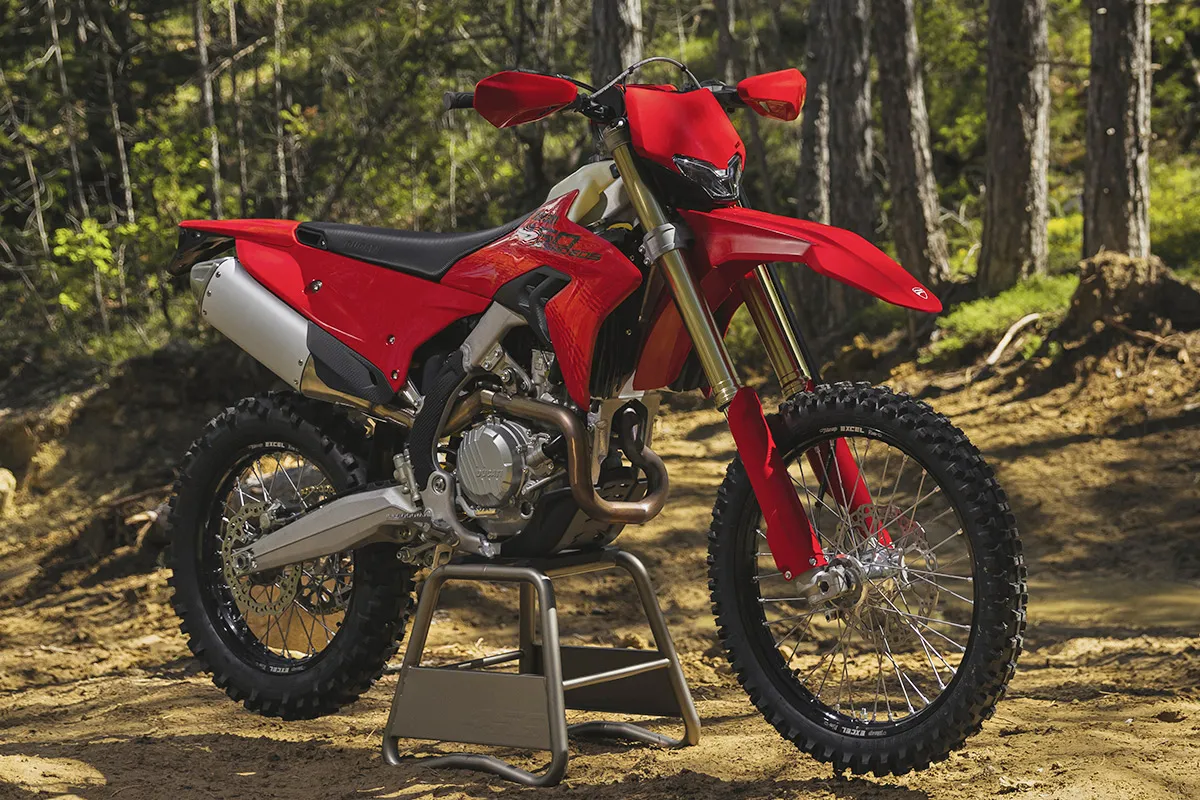 moto ducati Desmo450 EDS enduro 2026 2