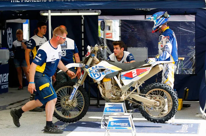 Mécanicien Team Husqvarna