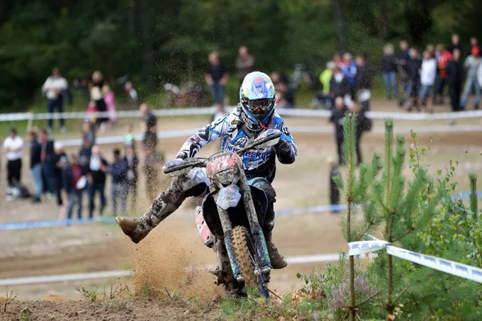 Pela n'a rein pu faire pour aller chercher Salminen husaberg 450 enduro