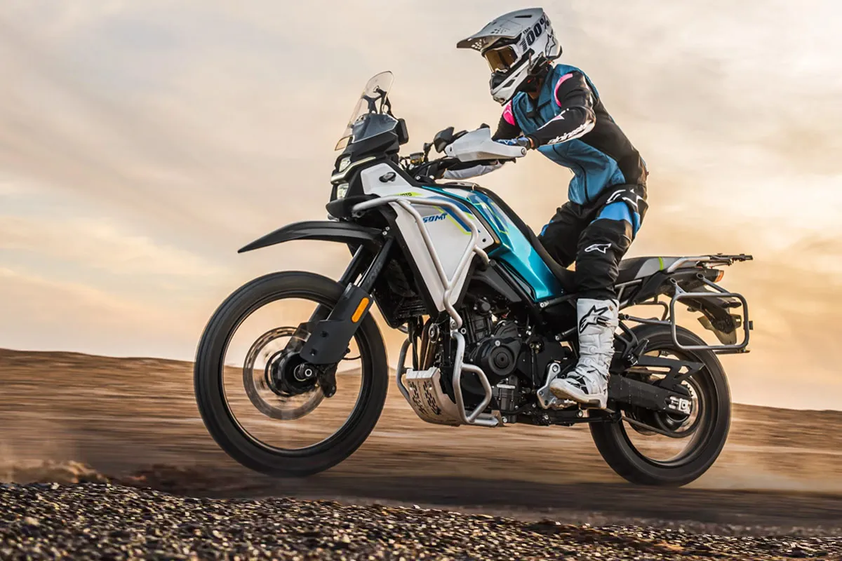 pilote CF Moto 450 piste