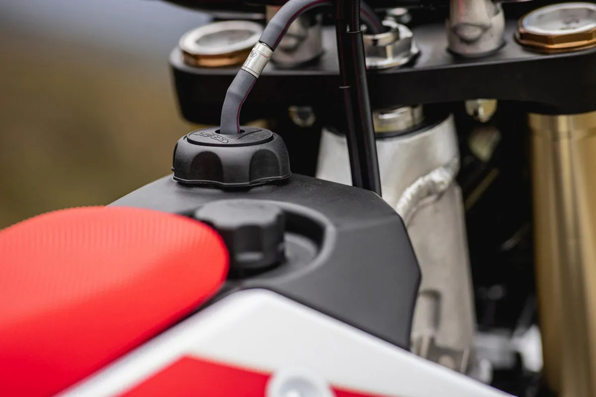 reservoir Fantic 300 XE 2024 enduro