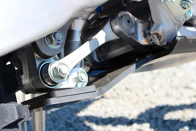 Aperçu de la protection des biellettes de suspension sabot axp xtrem 2