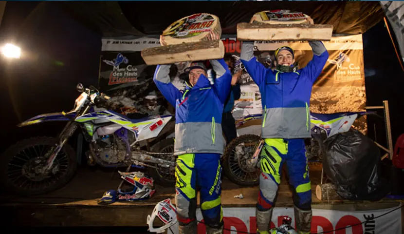 Roman et Wade sur le podium de l'Enduraid 2020 sherco boys enduraid