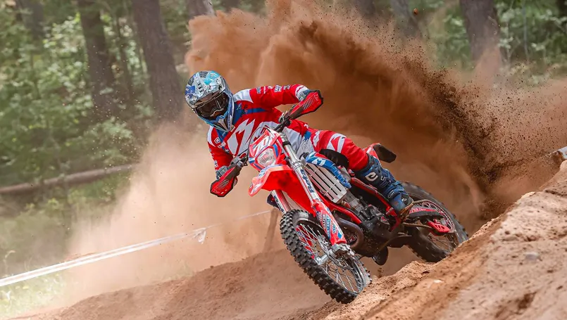 steve HOLCOMBE enduro gp suede J1 2023