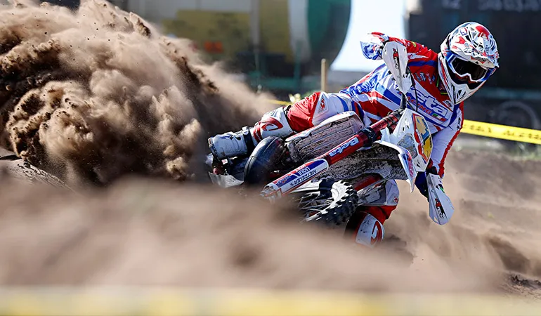 Steve Holcombe 2 en EnduroGp et victoire en E3 steve holcombe enduroGp estonie J2