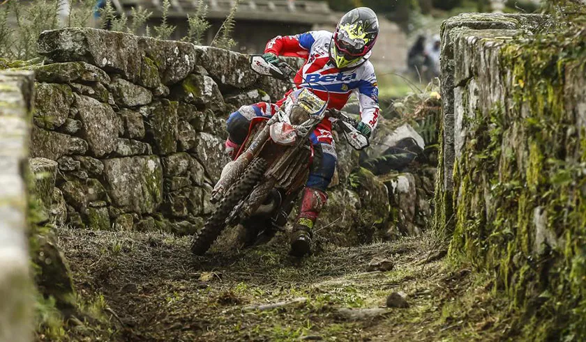 Brad Freeman perd la journée dans la dernière spéciale Brad Freeman enduroGP portugal j1 2020