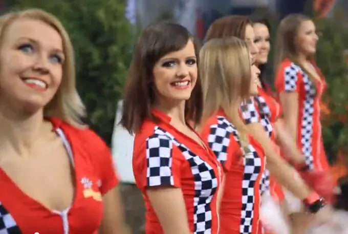 Les Maxxis Girls en pleine action Maxxis Girls