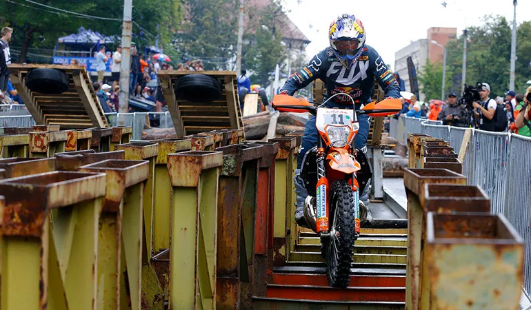 Taddy Blazusiak (3ème) lors des essais du matin sous la pluie taddy blazusiak ktm romaniacs 2018