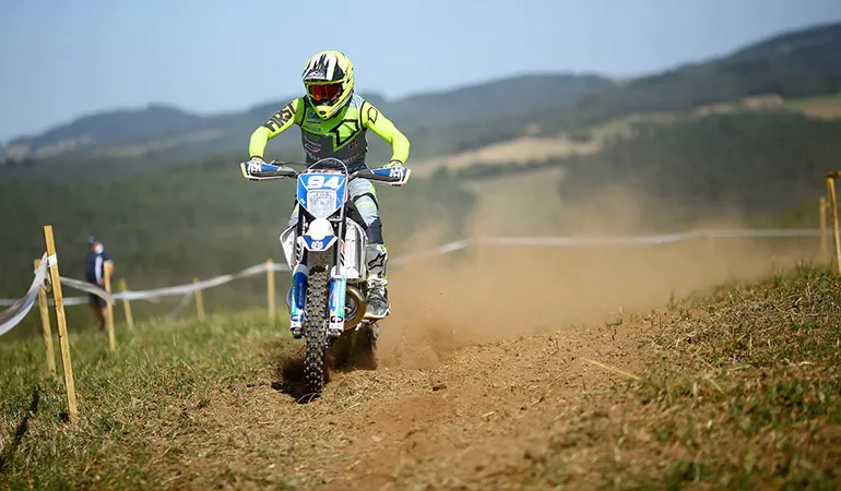Valérian Debaud valerian debaud husqvarna france brioude