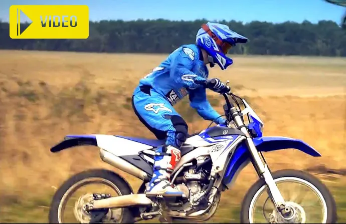 Le travelling : une tehnique de cinéma appliqué à une vidéo d'enduro yamaha 250 YZF-E 2014