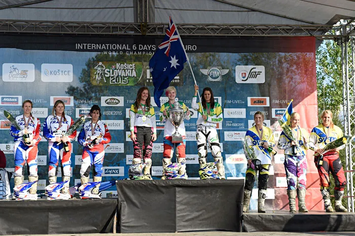 Podium féminin ISDE 2015