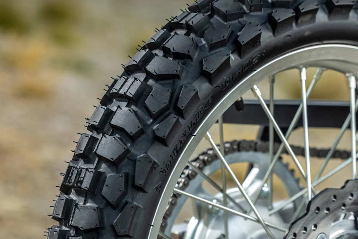 yamaha 125 WR trail 2026 pneu dunlop